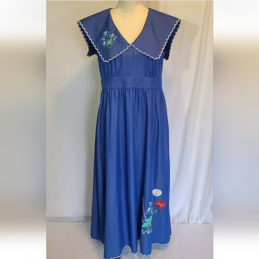 New Tuckernuck Chambray Blue Embroidered Davis Midi Dress Small - Picture 2 of 7